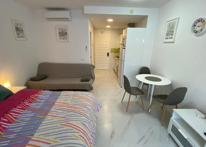 Benalbeach Loft Encantador Newly Renovated Benalmádena