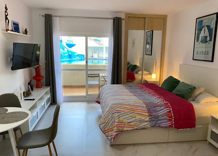 Benalbeach Loft Encantador Newly Renovated Benalmádena