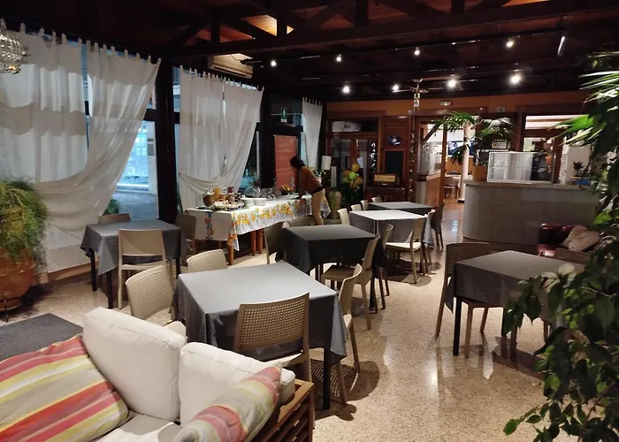 San Giovanni Lupatoto Hotels