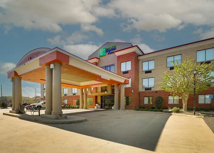Gadsden Hotels With Pool