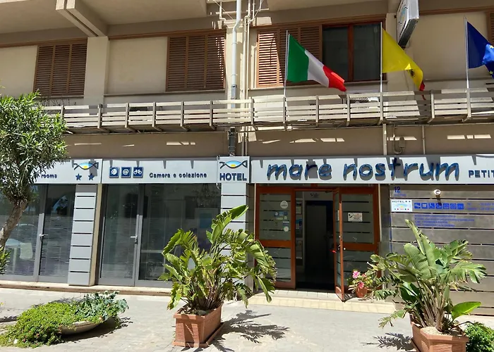 Mare Nostrum Petit Hotel