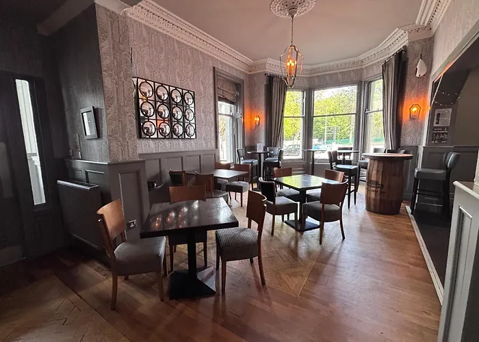 Bo'ness Hotels