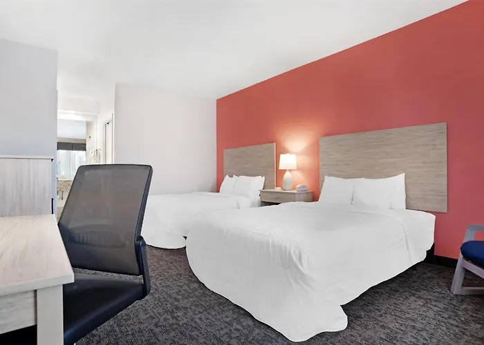 Best Western Navarre Waterfront