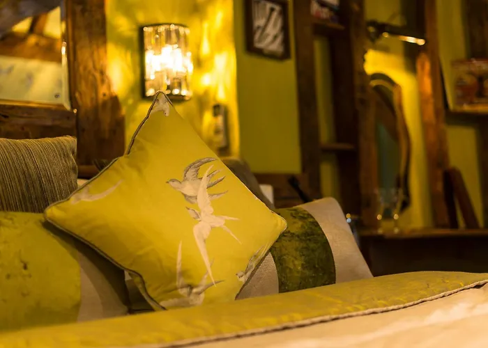 Best 19 Spa Hotels in Gloucester for a Relaxing Getaway