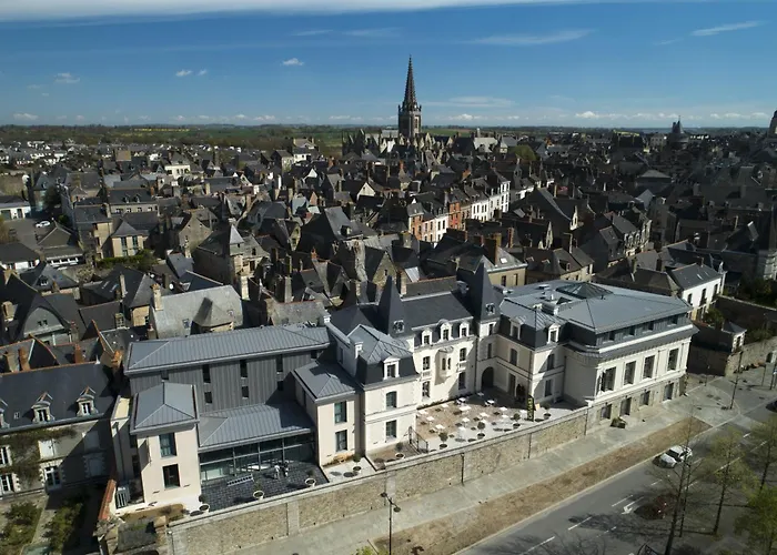 Le Magic Hôtel&Spa - Centre Historique - Accès TGV - Parking - Séminaires Vitré