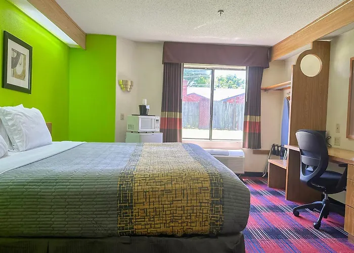 Classic Inn By Townhouse American Way Memphis I 240