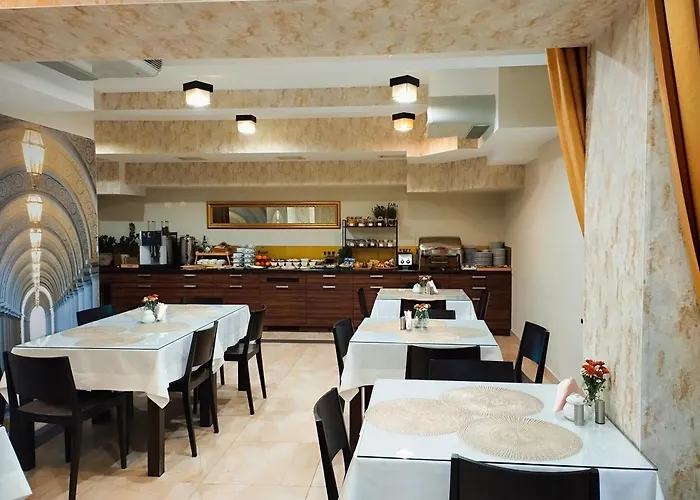 Tarnow Hotels