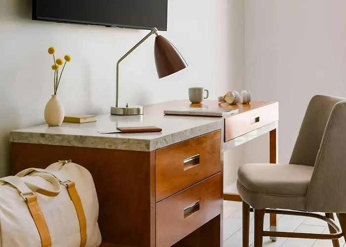 The Circ Hotel Hollywood, Sonder By Marriott Bonvoy