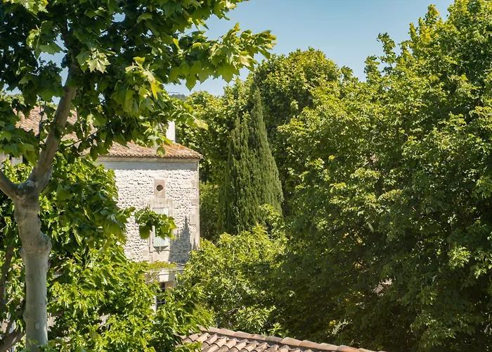Hotel Logis Les Magnanarelles à Maussane-les-Alpilles
