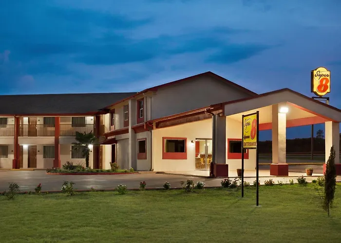 Super 8 By Wyndham Corsicana