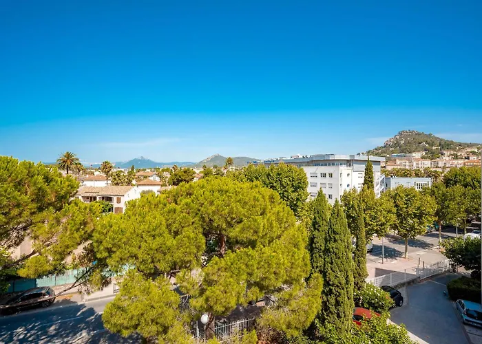 B&B HOTEL Hyères