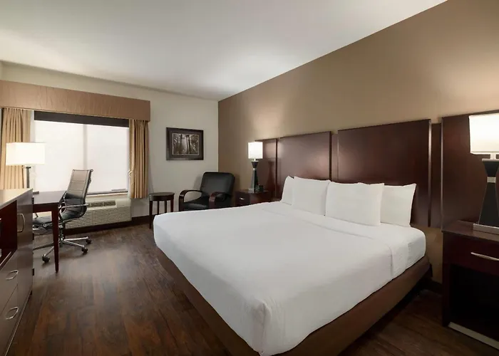 La Quinta By Wyndham Memphis Wolfchase Hotel
