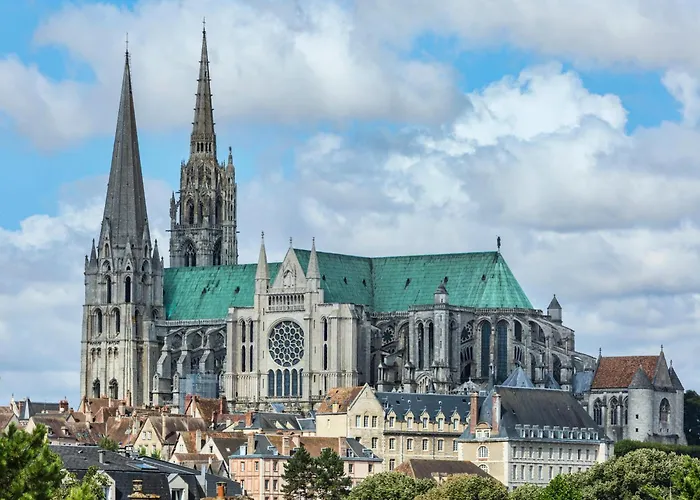 Mercure Maintenon