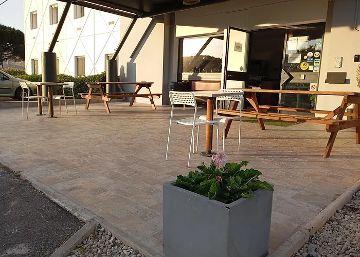HOTEL THANIA Sète Frontignan
