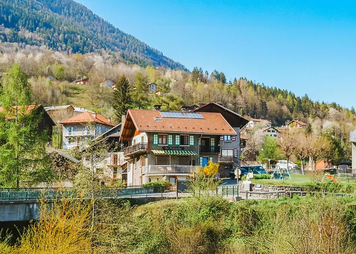 La Lechere Hotels