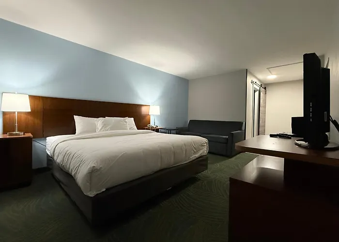 Saint Joseph Hotels