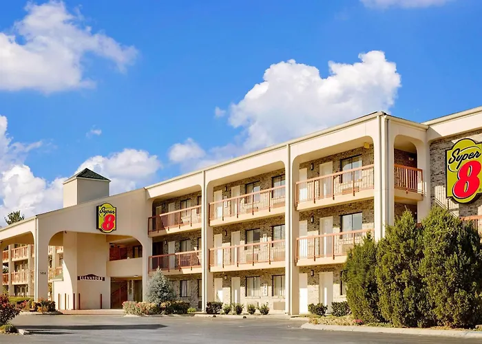 Super 8 By Wyndham Hermitage Nashville