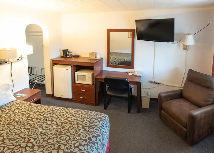 Hot Springs Hotels