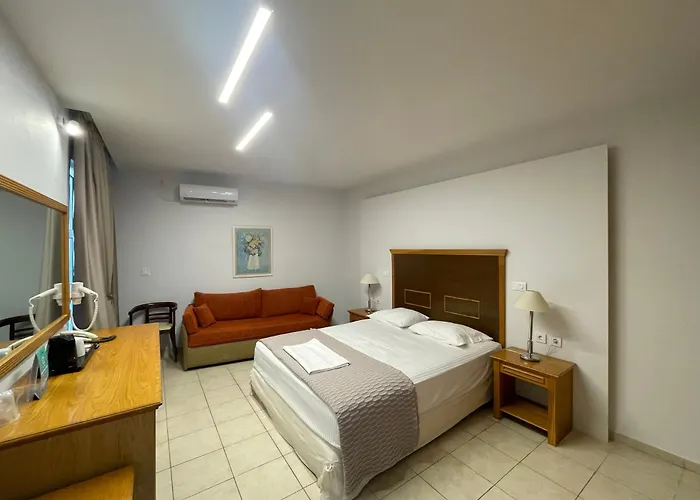 Hotels in Aegina