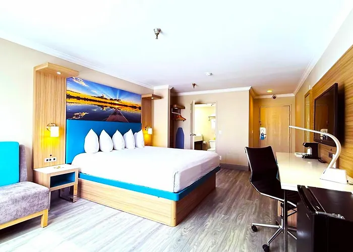 Lawndale Hotels