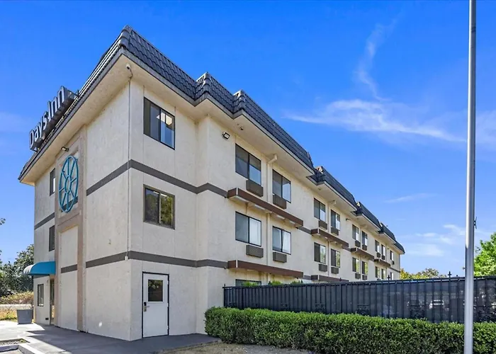 Days Inn By Wyndham Woodland