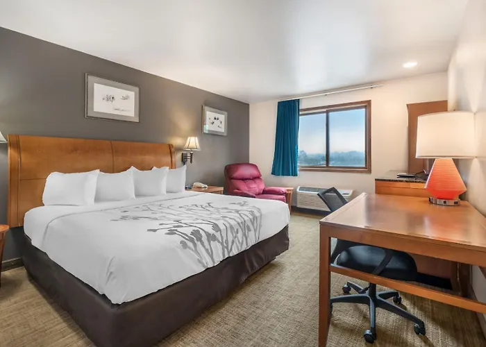 Colstrip Hotels