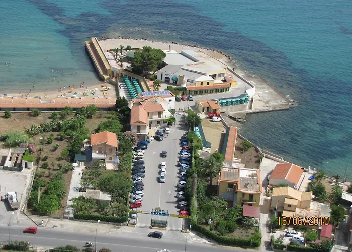 Bed and Breakfast La Cycas Trabia