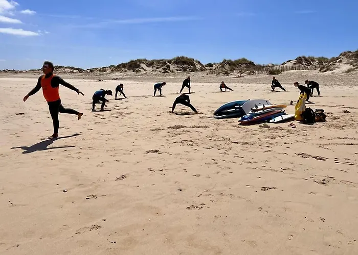 Da Silva Surfcamp- 2 Bettzimmer Mit Fruehstueck Lourinhã