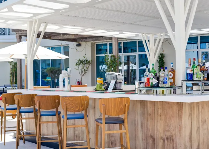 Millennium Lakeview Hotel Formerly Copthorne Lakeview Hotel Dubai