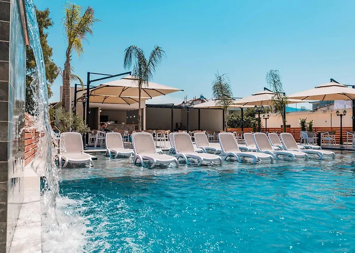 Ksamil Central Park Hotel