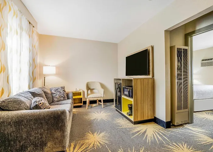 Cortez Hotels