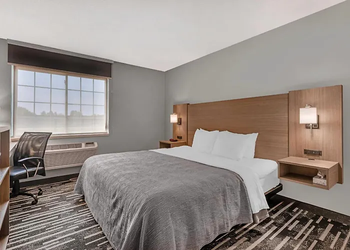 Quality Inn Chesterton Near Indiana Dunes National Park I-94