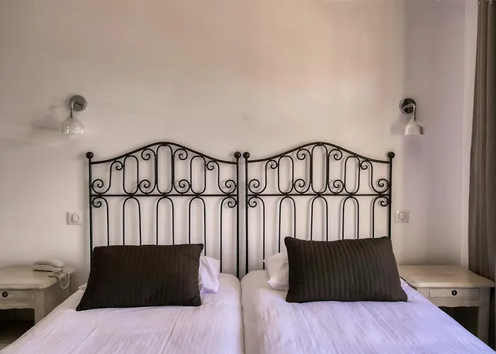 Logis Hôtel Le Manoir&Lounge Apt