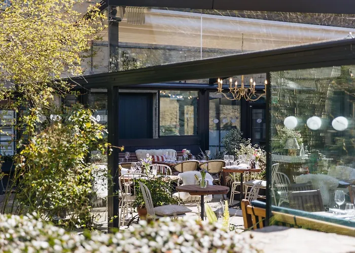 Northleach Hotels