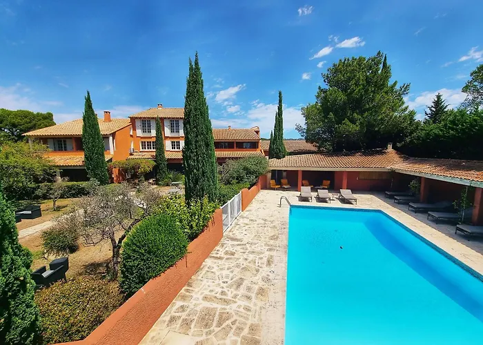 Hôtels à Maussane-les-Alpilles