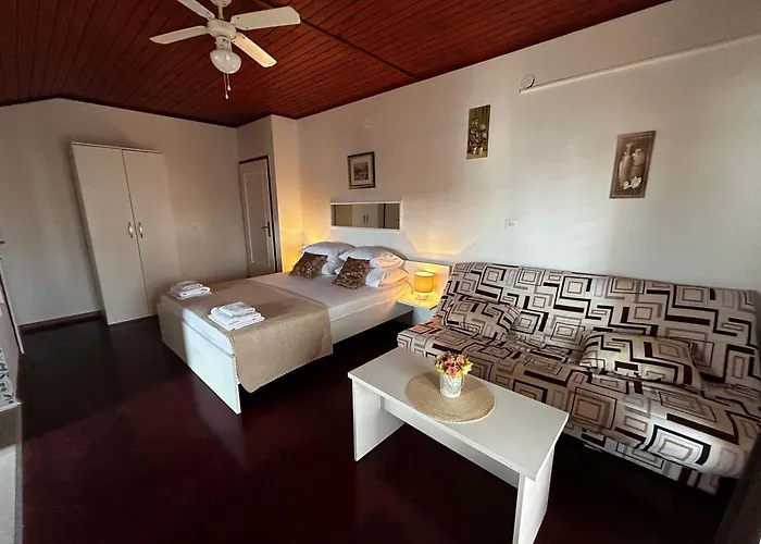 Apartments And Rooms Sinka Weißenburg