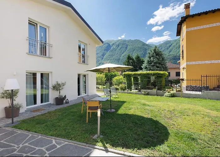 Peonia 2 Posti Wi-Fi Ac Free Park Jacuzzi Bed and Breakfast Porlezza