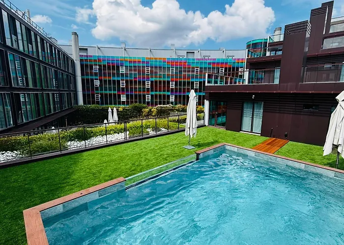 Sercotel Jardines de Uleta Suites Vitoria