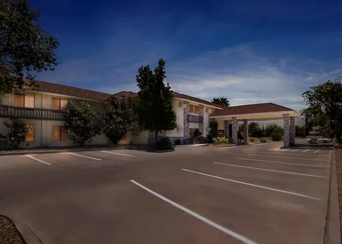 Inyokern Hotels
