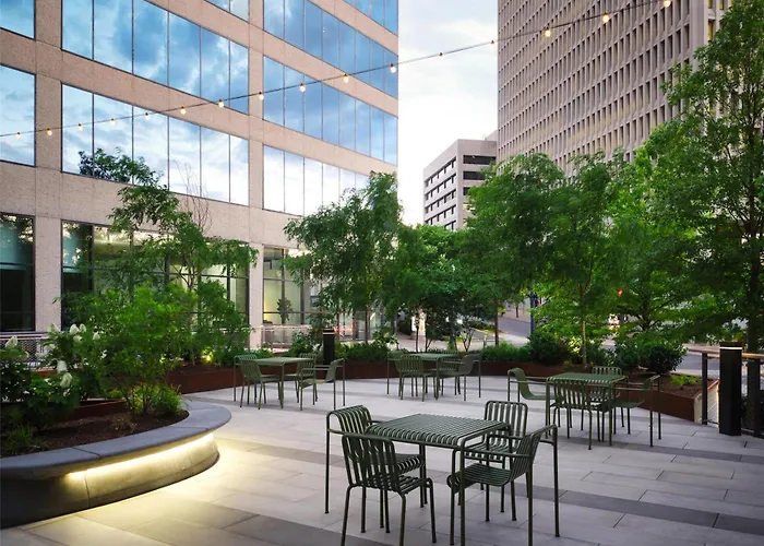 Doubletree By Hilton Hotel Nashville Downtown
