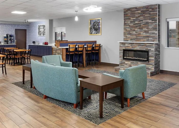 Baraboo Hotels