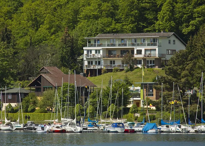 PlusNaturHotel direkt am Ederseeufer Waldhotel Wiesemann und Ferienapartments Waldeck 