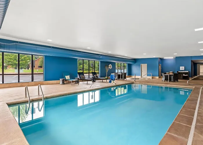 Hampton Inn & Suites Grove City