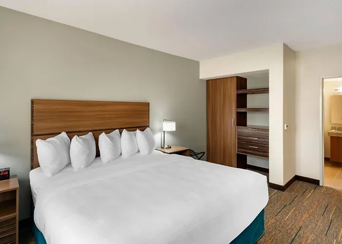 Mainstay Suites Lancaster Dallas South