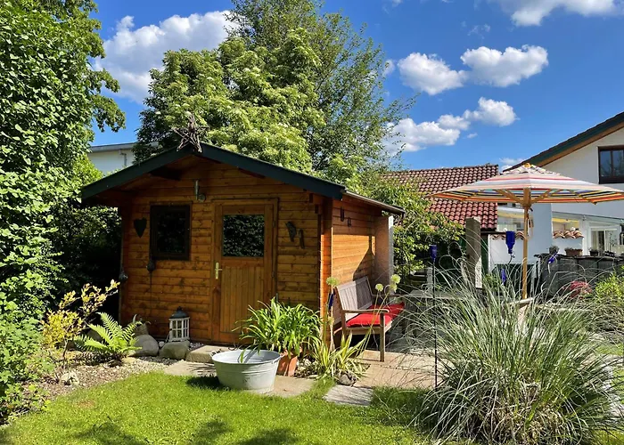 Gartenhäuschen im Grünen