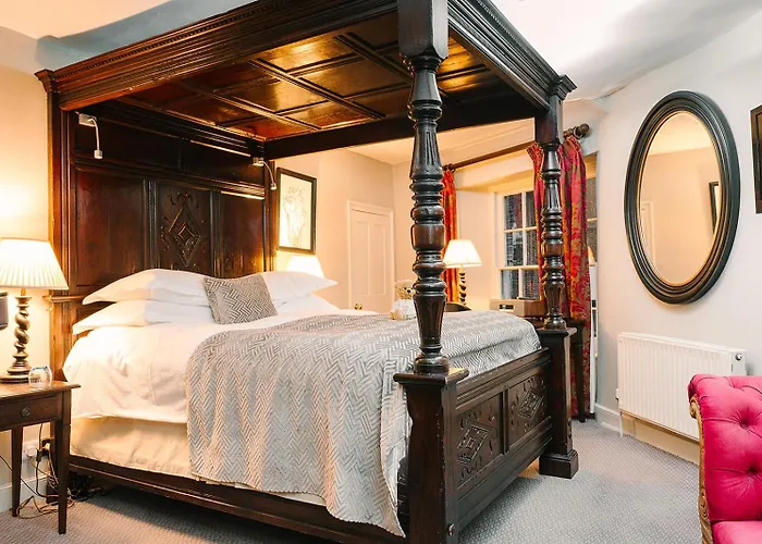 Castle Combe Hotels