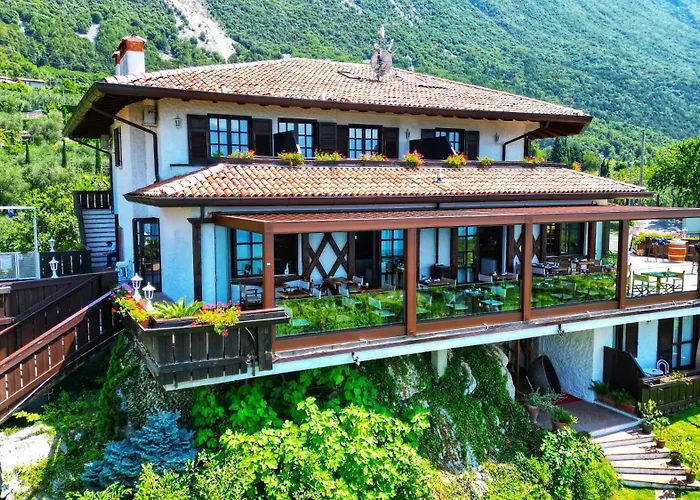 Hotel Querceto Wellness & Spa By Double Hospitality Malcesine