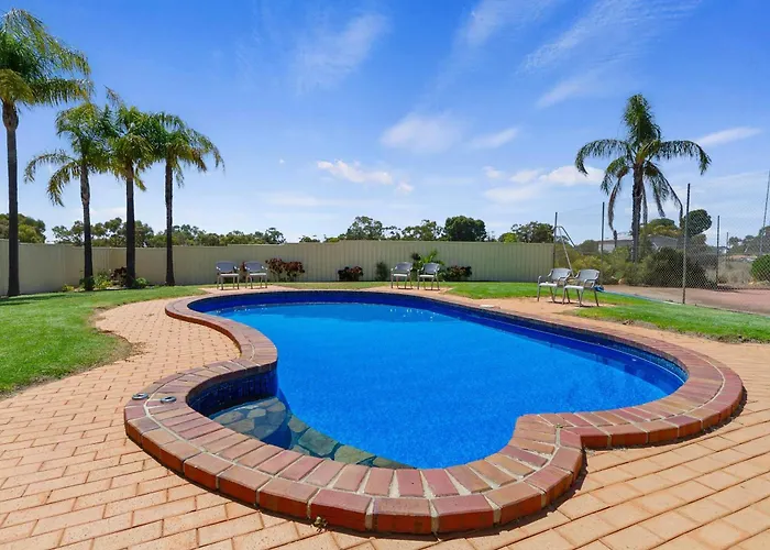 Waikerie Hotels