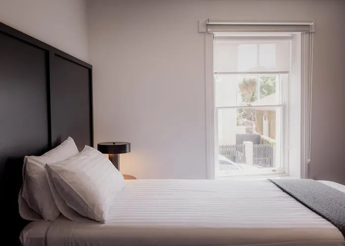 Huonville Hotels
