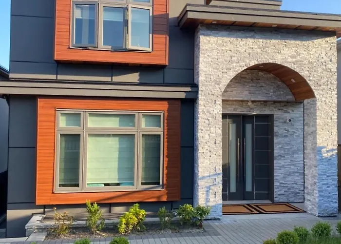 Bed and Breakfast Six Minutes To Rupert Station Vancouver